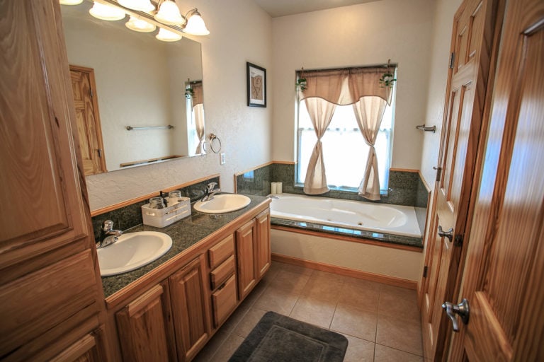 50 Woodsman Drive, Pagosa Springs, Colorado - Bathroom
