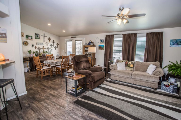574 S 7TH Street, Pagosa Springs, Colorado - Living Room Area