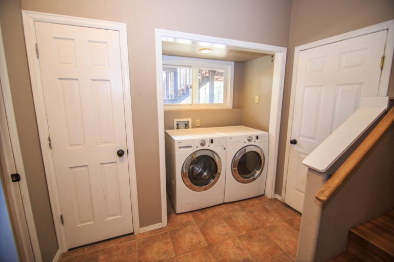 65 TwinCreek Cir, Pagosa Springs, Colorado - Laundry Room