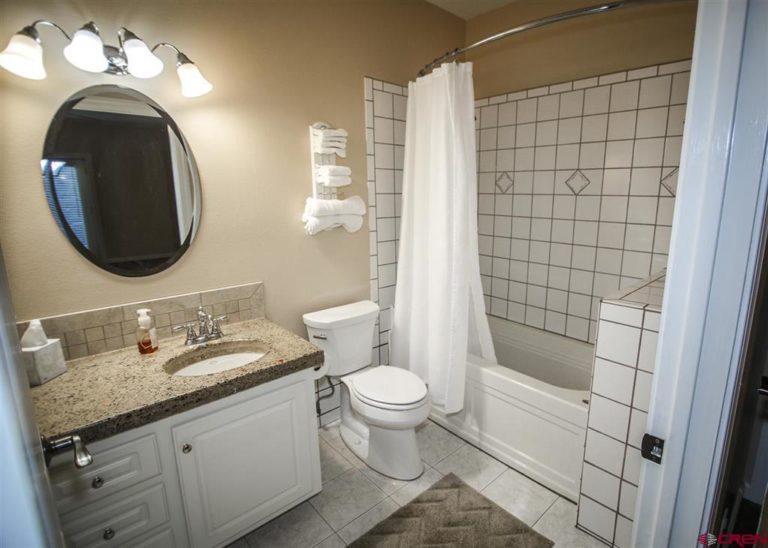 1601 Harvard Ave, Pagosa Springs, Colorado - Bathroom