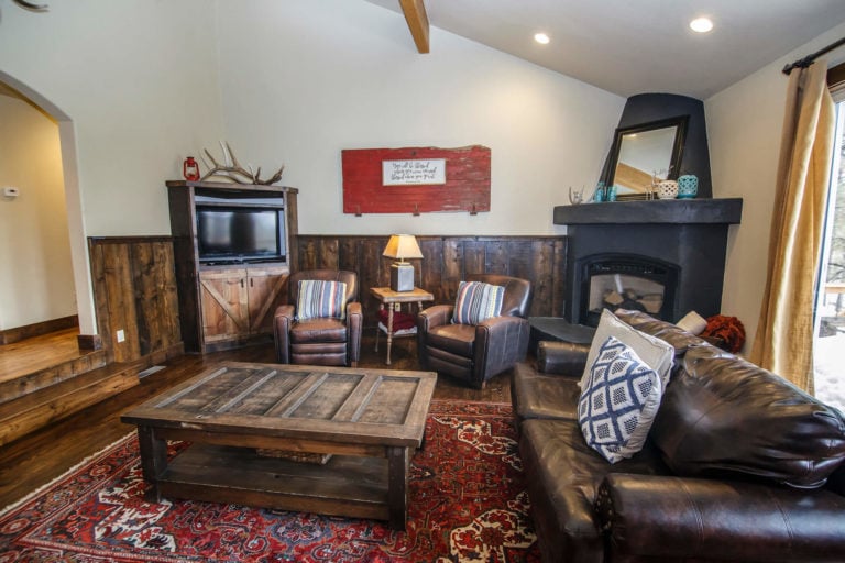 326 Dutton Drive, Pagosa Springs, Colorado - Living Room