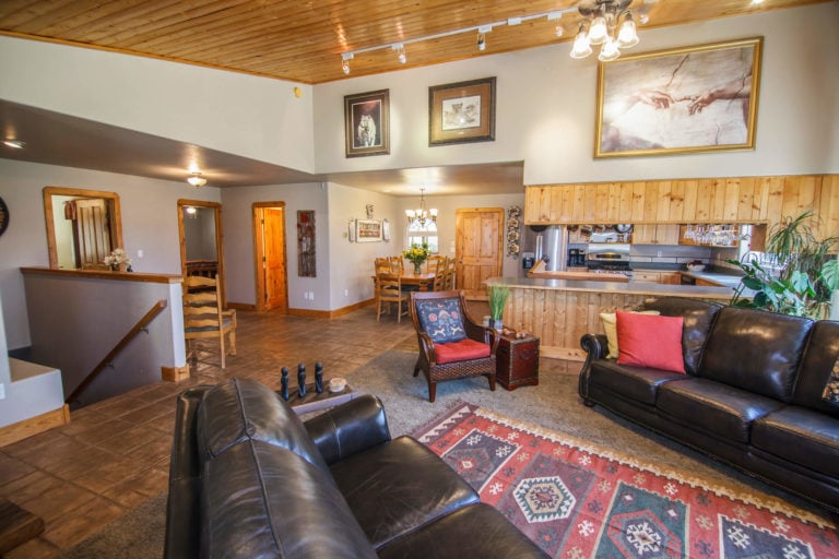 114 Holiday Dr, Pagosa Springs, Colorado - Living Room
