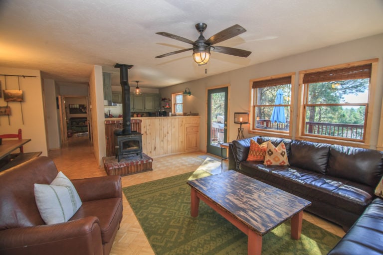35 N Debonaire Court, Pagosa Springs, Colorado - Living Room Area
