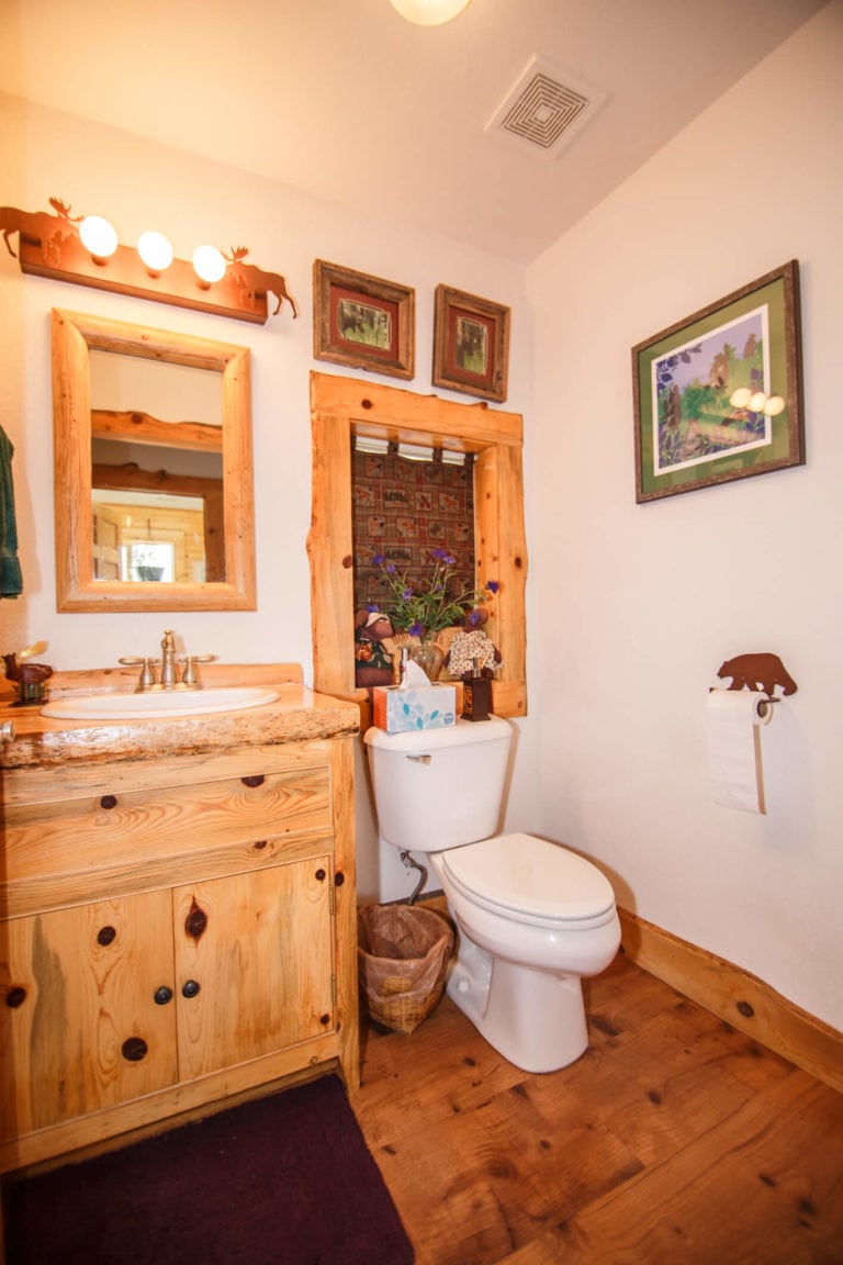 642 Hills Cir, Pagosa Springs, Colorado - Bathroom