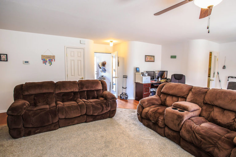 808 N Pagosa Blvd, Pagosa Springs, Colorado - Living Room