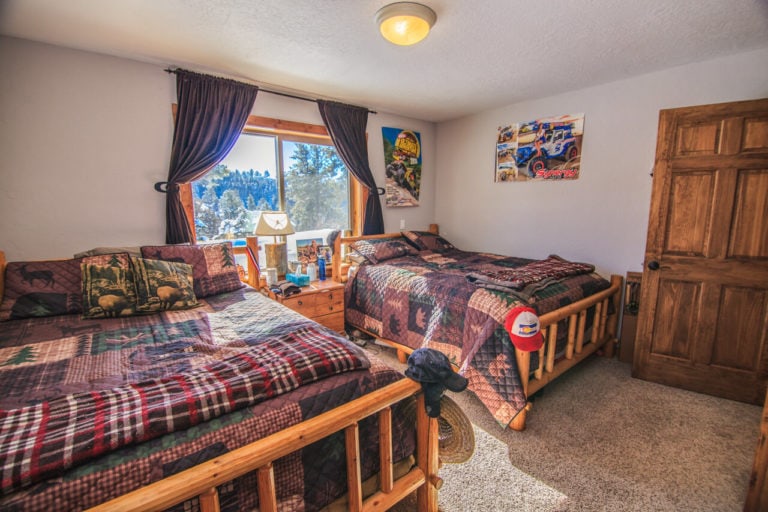 400 Rifle Place, Pagosa Springs, Colorado - Bedroom