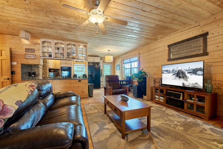 76 Master's Circle, Pagosa Springs, Colorado - Living Room